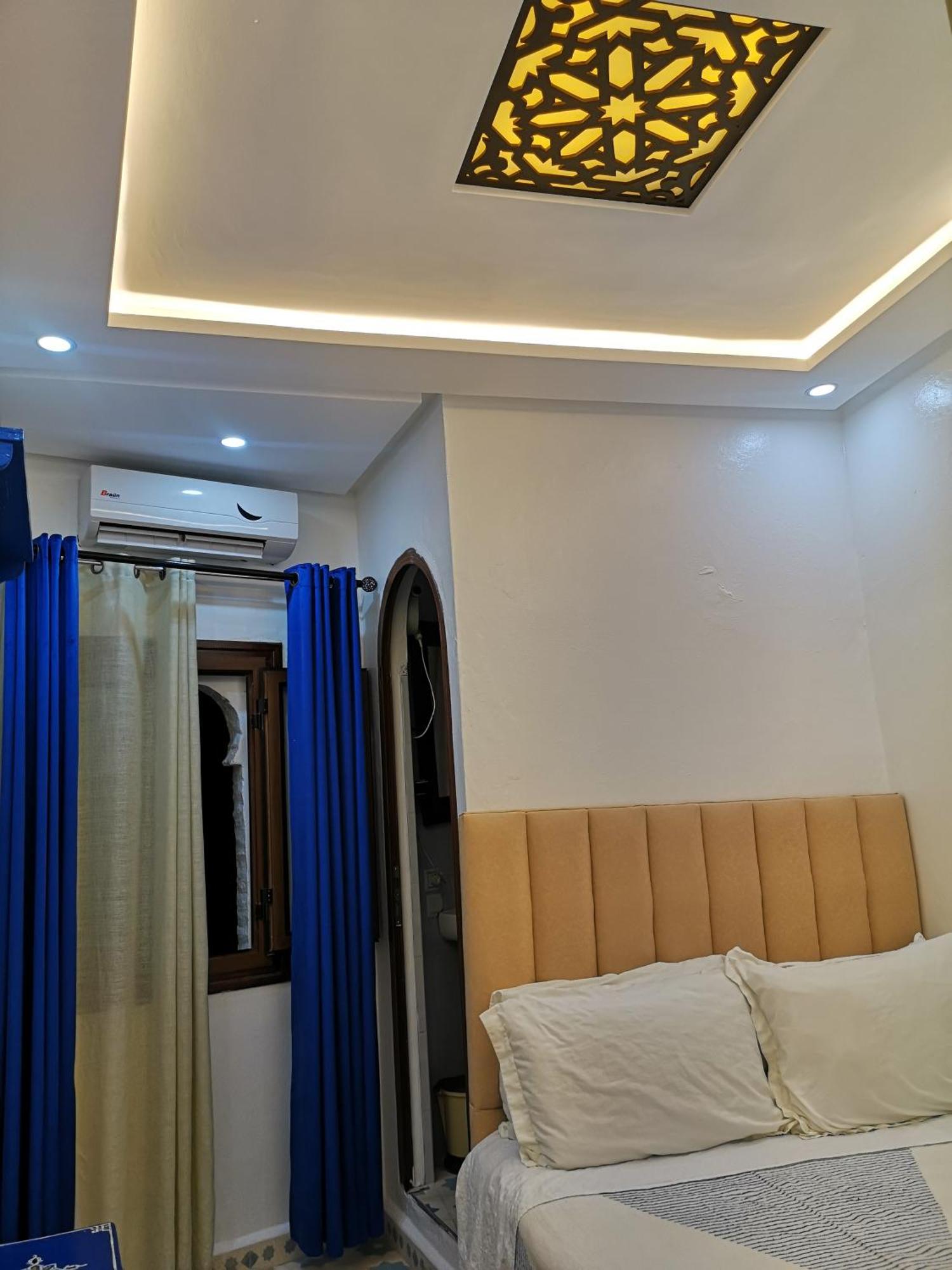 Hotel Koutoubia Чефчауен Екстериор снимка