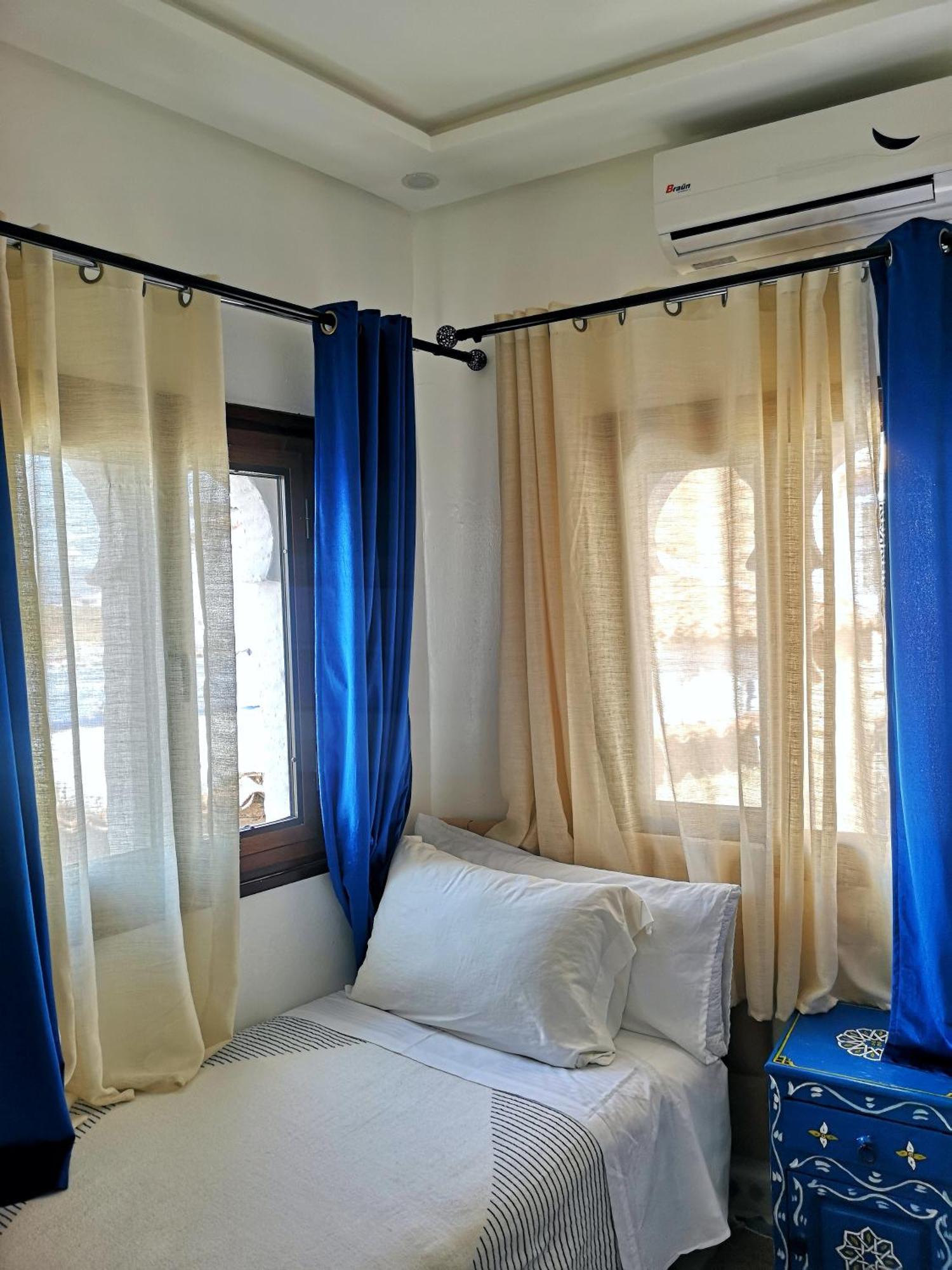 Hotel Koutoubia Чефчауен Екстериор снимка