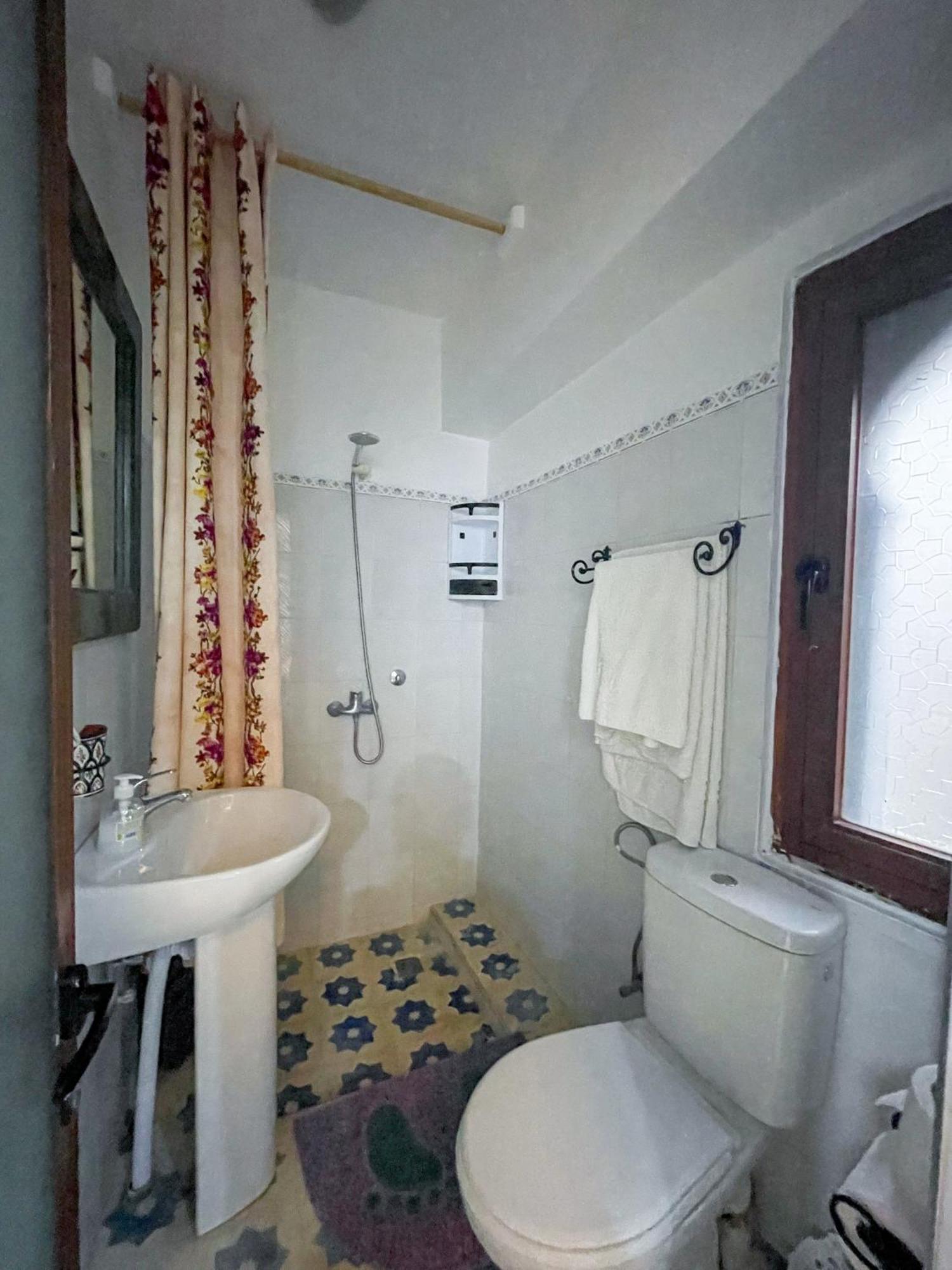 Hotel Koutoubia Чефчауен Екстериор снимка